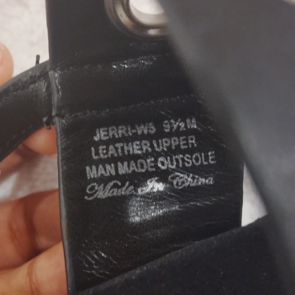 Donald J Pliner Wedge Heel Sandals - Picture 5 of 6